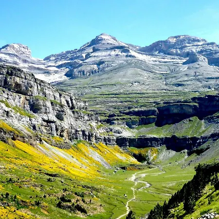 Casa Petirrojo Torla-ordesa בית נופש